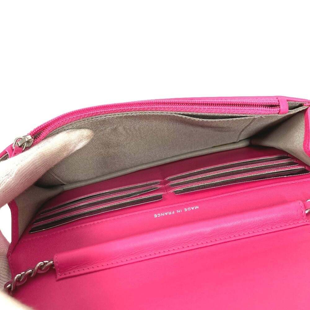 CHANEL Pink Leather Wallet - Picture 11 of 16